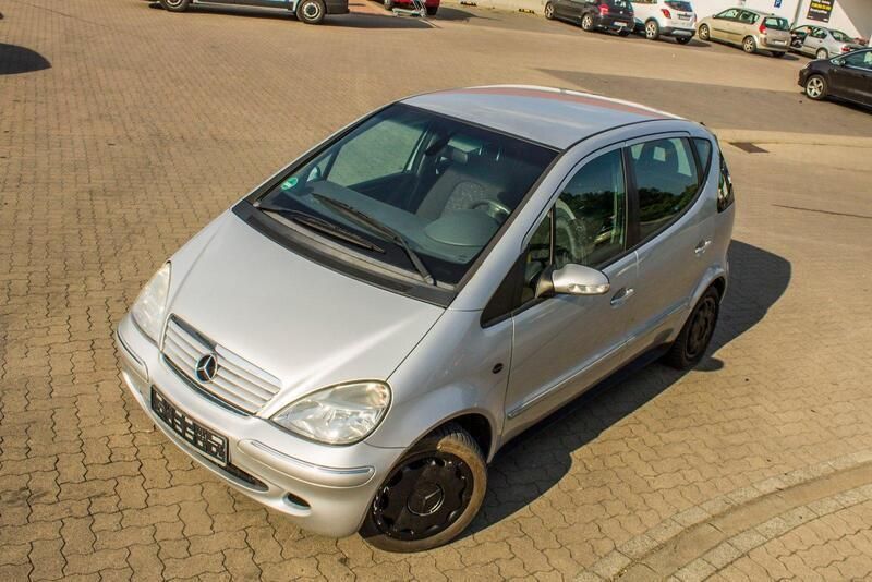 Silber Gebraucht 2003 Mercedes A160 Elegance Limousine | 899 € (Superpreis) - Bild 1/4