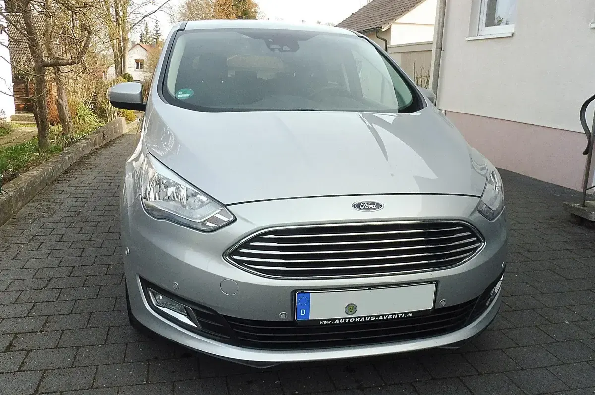 Gebraucht Ford C-MAX Titanium 150 PS (110 kW) 2019 Silber Van / Kleinbus