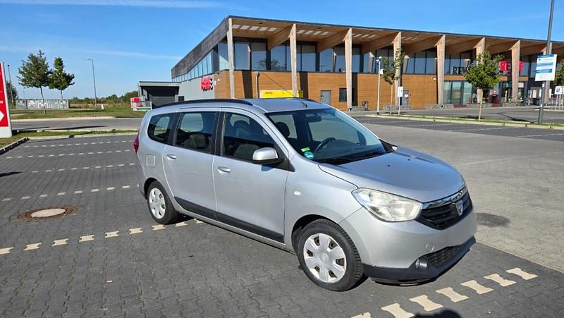 Silber Gebraucht 2012 Dacia Lodgy Prestige Van / Kleinbus | 3.999 € (Fairer Preis) - Bild 1/4