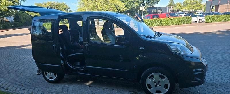 Schwarz Gebraucht 2019 Fiat Qubo Trekking Van / Kleinbus | 5.950 € (Guter Preis) - Bild 1/4