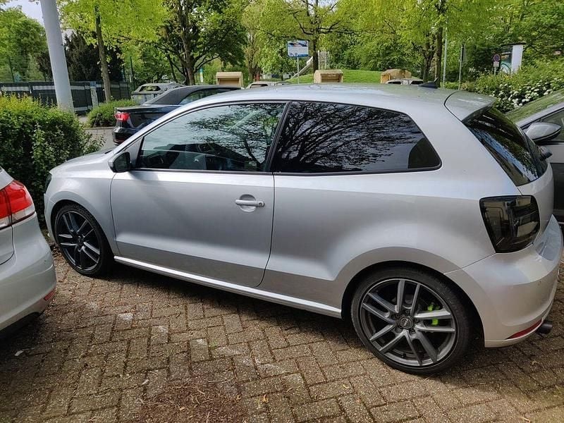 Gebraucht VW Polo Highline 90 PS (66 kW) 2017 Grau Kleinwagen