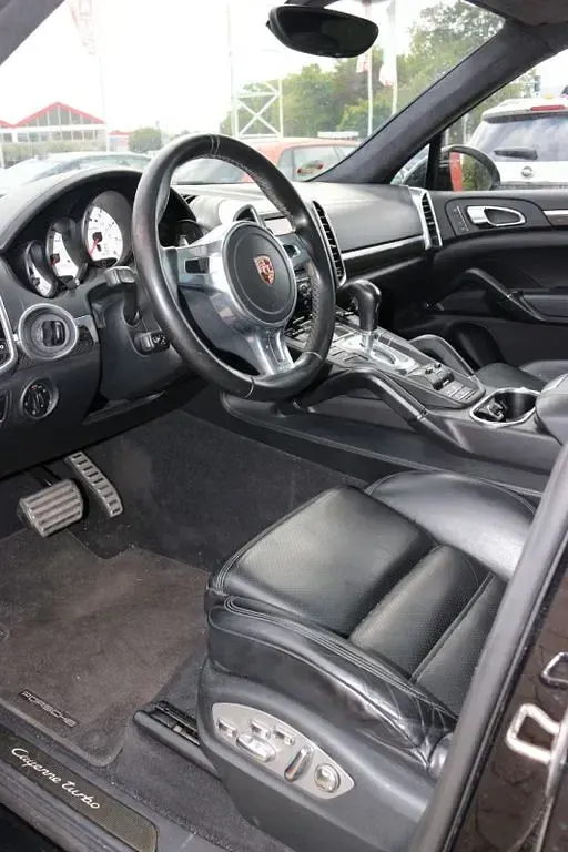 Gebraucht Porsche Cayenne Turbo 661 PS (486 kW) 2012 Schwarz SUV