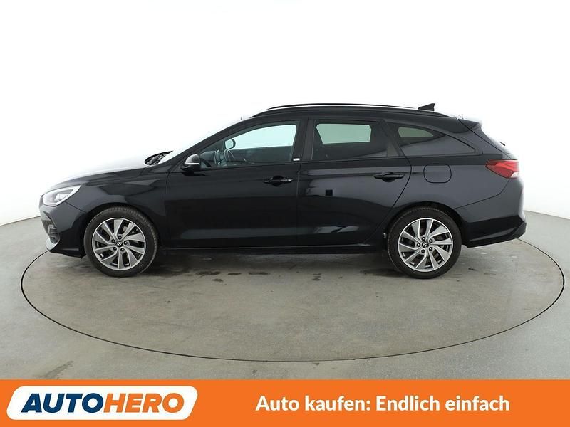 Gebraucht Hyundai i30 Passion Plus 140 PS (102 kW) 2018 Schwarz Kombi