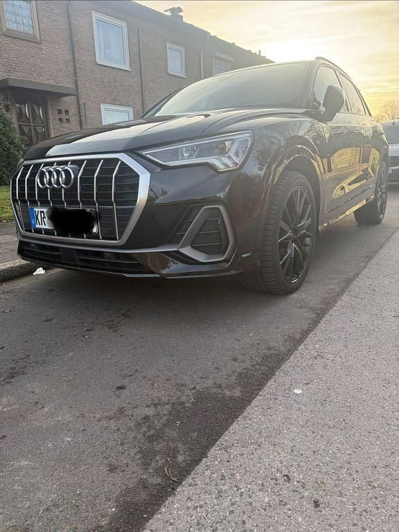 Gebraucht Audi Q3 S-Line 150 PS (110 kW) 2019 Schwarz SUV