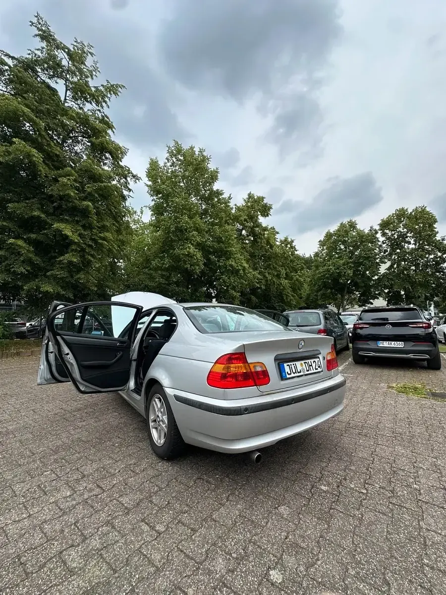 Gebraucht BMW 316 115 PS (84 kW) 2003 Grau Limousine