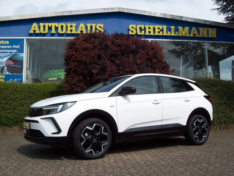 Weiß Gebraucht 2024 Opel Grandland X SUV | 22.970 € (Guter Preis) - Bild 1/4