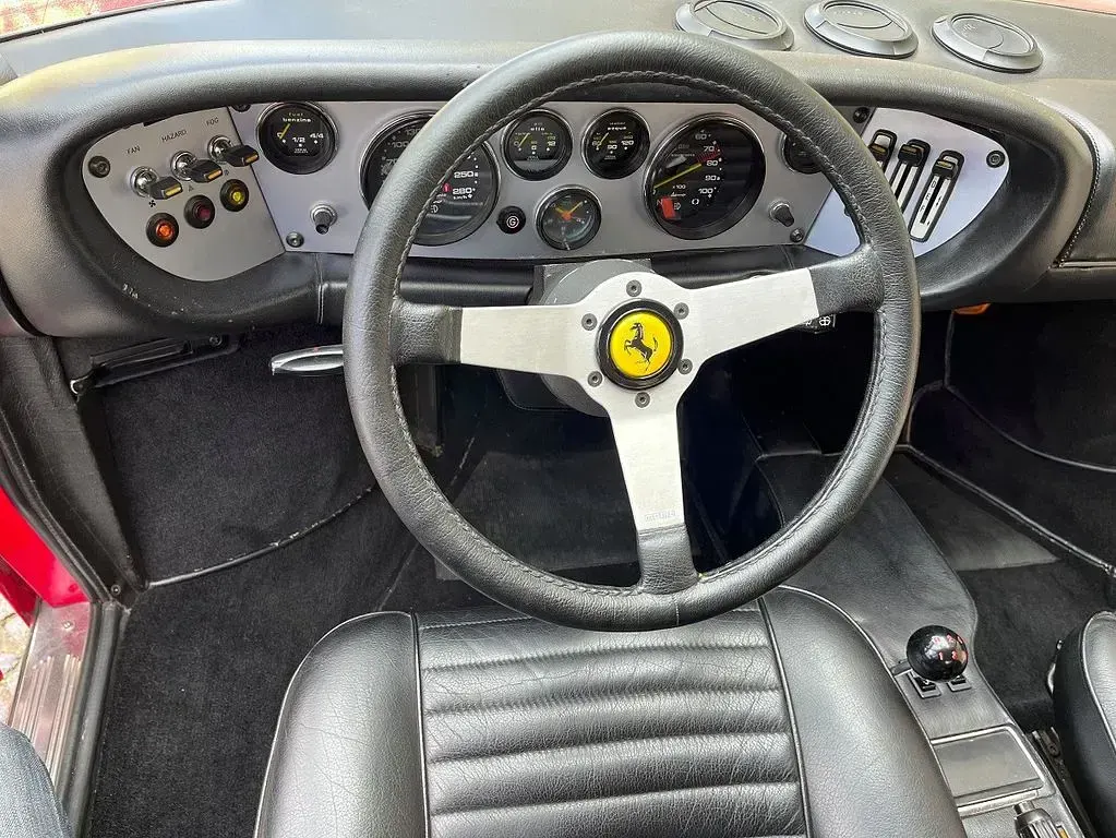 Second-hand Ferrari 308 237 CP (174 kW) 1975 Roșu