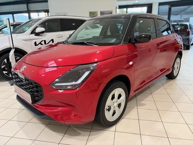 Rot Neu 2025 Suzuki Swift Comfort Kleinwagen | 21.990 € - Bild 1/4