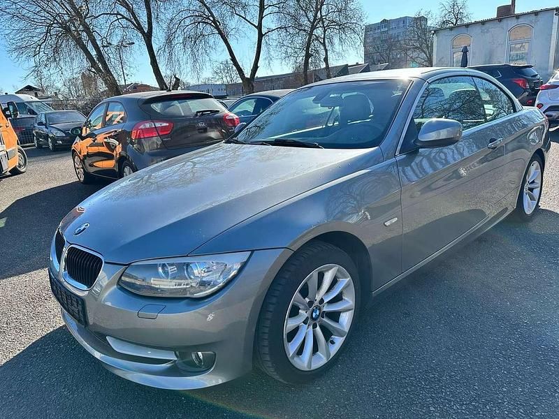 Gebraucht BMW 320 Cabriolet 170 PS (125 kW) 2010 Grau Cabrio