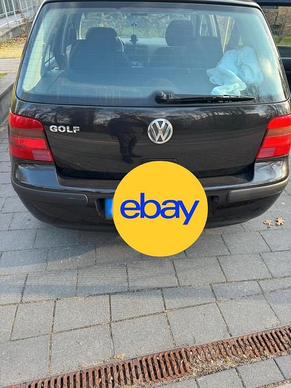Gebraucht VW Golf IV 75 PS (55 kW) 2002 Schwarz Kleinwagen