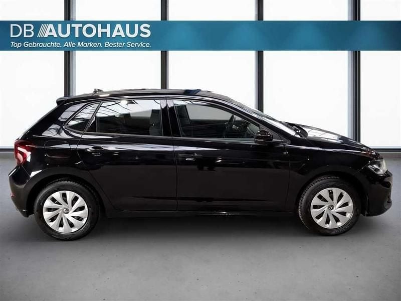 Gebraucht VW Polo Life 95 PS (69 kW) 2023 Schwarz Kleinwagen