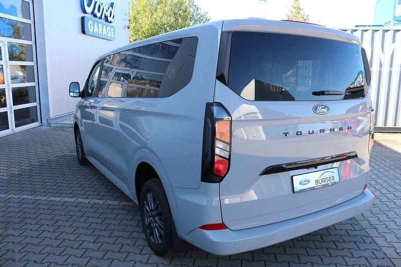 Neu Ford Tourneo Custom Titanium 170 PS (125 kW) 2025 Grau Van