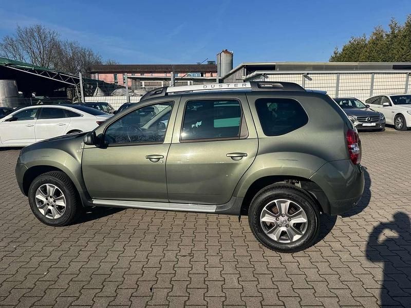 Gebraucht Dacia Duster Celebration 109 PS (80 kW) 2015 Olive grey SUV