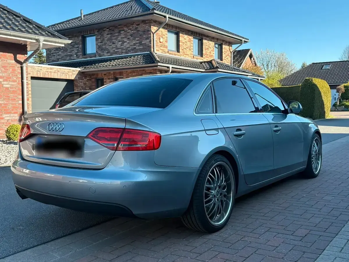 Gebraucht Audi A4 160 PS (117 kW) 2009 Limousine