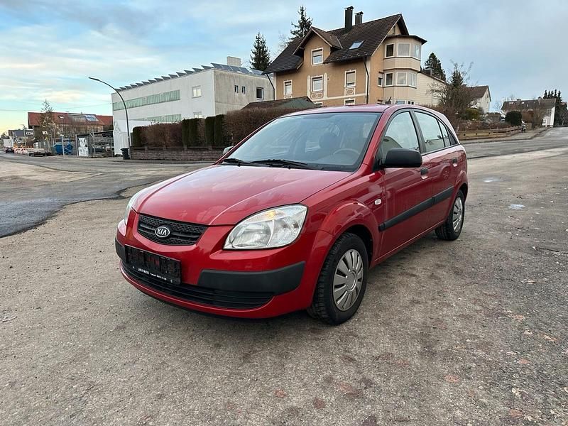 Gebraucht Kia Rio 75 PS (55 kW) 2009 Limousine