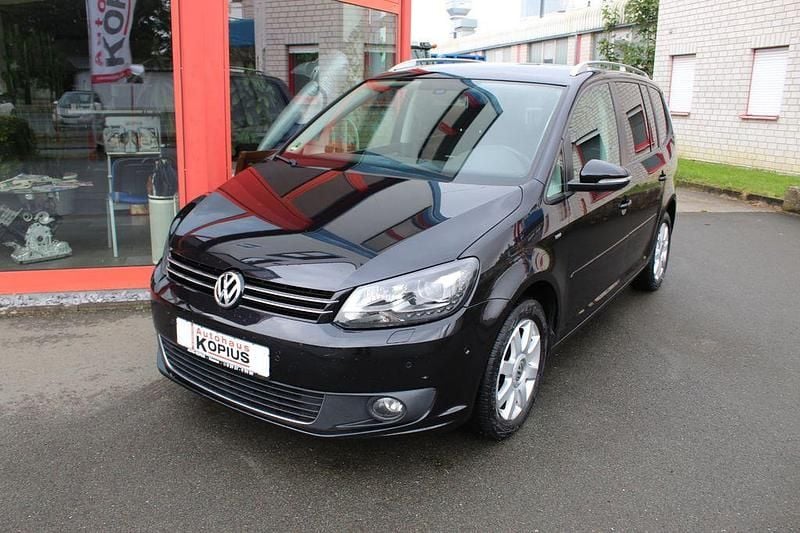 Schwarz Gebraucht 2015 VW Touran Cup Van / Kleinbus | 6.900 € (Superpreis) - Bild 1/4
