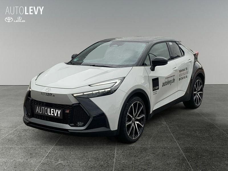 Dynamic grey metallic Neu 2025 Toyota C-HR Edition SUV | 45.161 € (Teuer) - Bild 1/4
