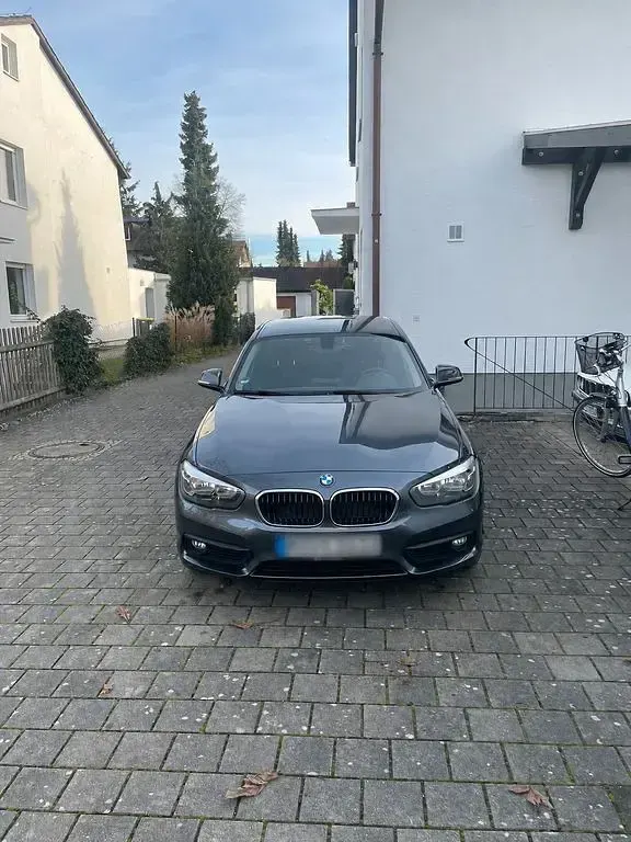 Gebraucht BMW 125 Advantage 218 PS (160 kW) 2016 Grau Kleinwagen