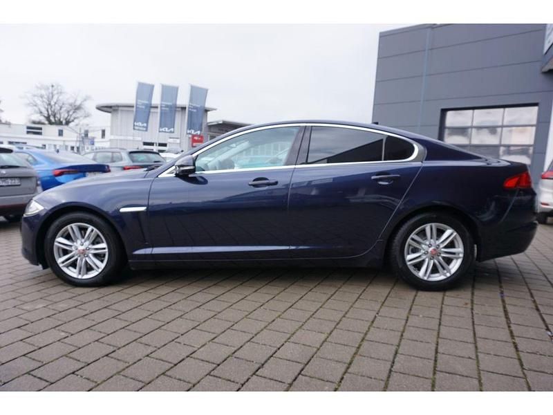 Gebraucht Jaguar XF 200 PS (147 kW) 2014 Blau Limousine