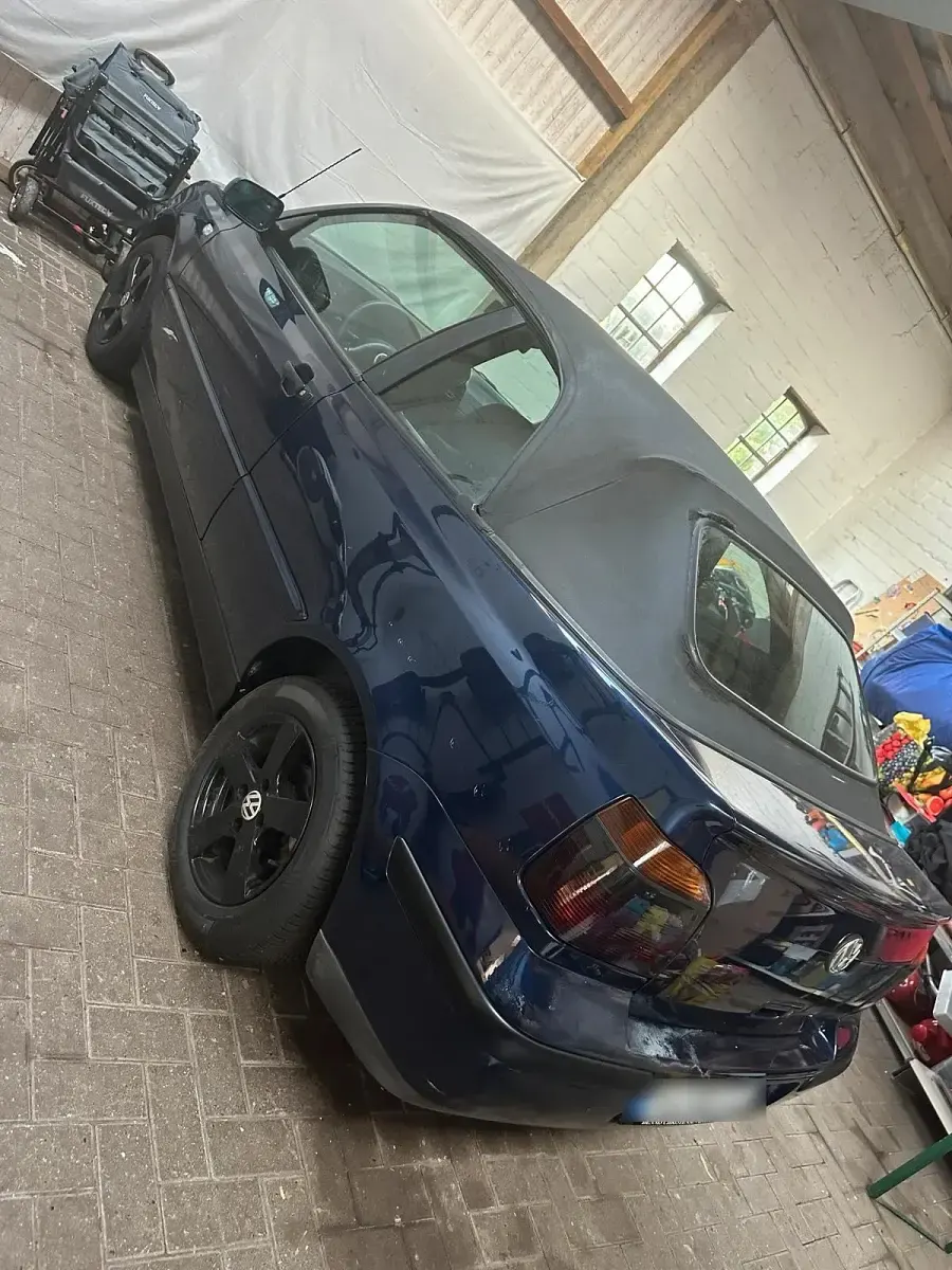 Gebraucht VW Golf 1998 Blau Cabrio