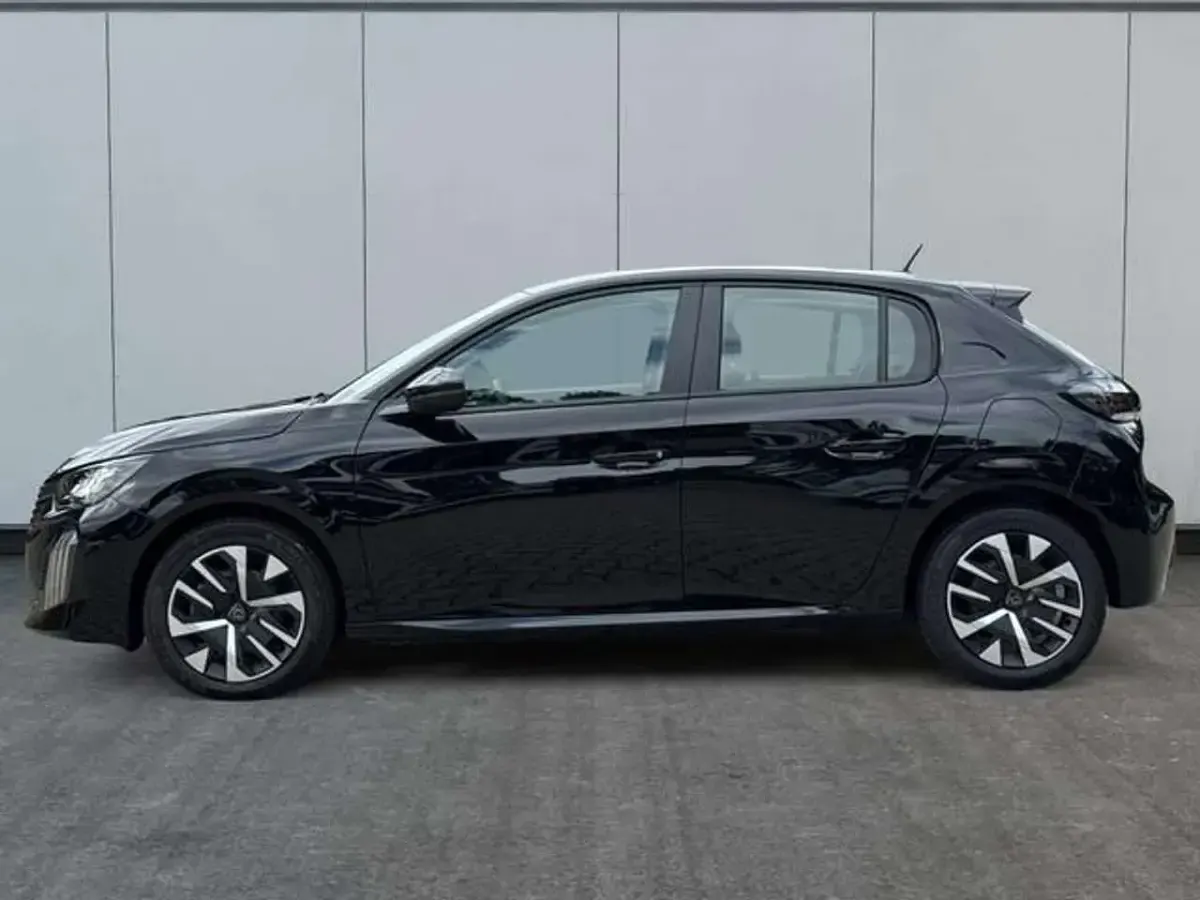 Neu Peugeot 208 Style 101 PS (74 kW) 2026 Perla nera schwarz me.../schwa Kleinwagen