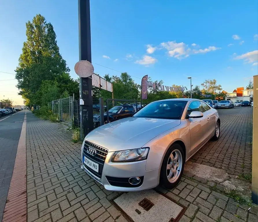 Gebraucht Audi A5 Sport 170 PS (125 kW) 2010 Silber Coupé