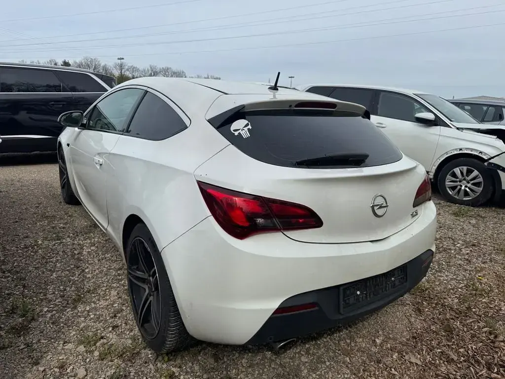 Gebraucht Opel Astra GTC Innovation 165 PS (121 kW) 2012 Weiß