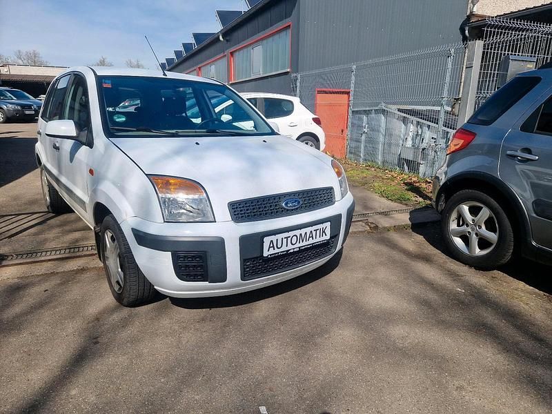 Gebraucht Ford Fusion 101 PS (74 kW) 2009 Weiß Kleinwagen