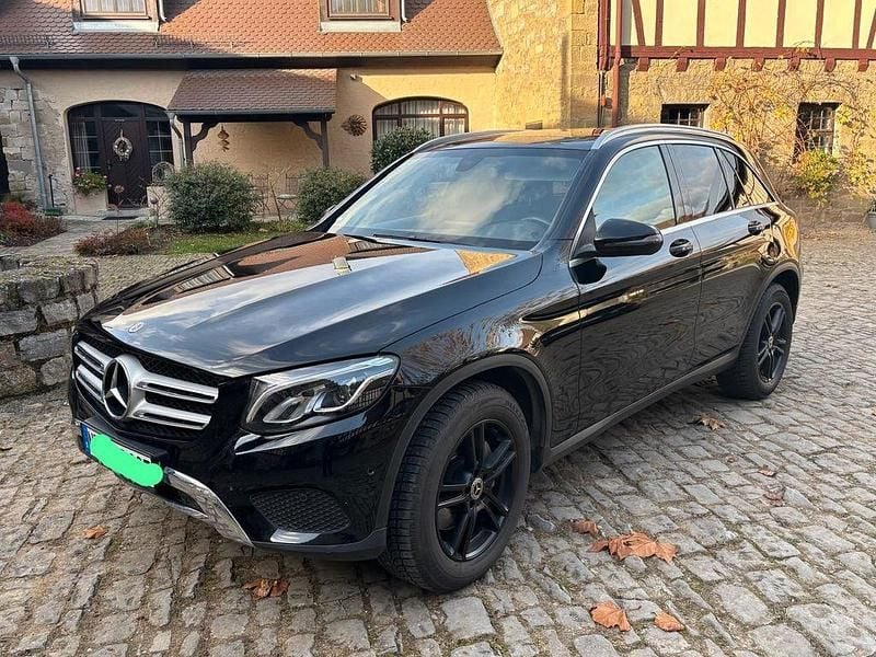 Gebraucht Mercedes GLC250 204 PS (150 kW) 2018 Schwarz SUV