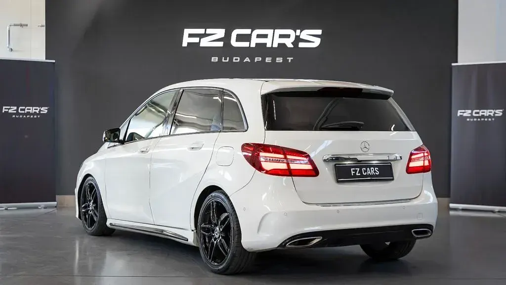 Gebraucht Mercedes B250 AMG line 211 PS (155 kW) 2018 Weiß Van / Kleinbus