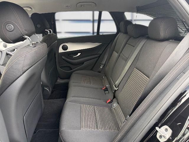 Gebraucht Mercedes E220 Avantgarde 200 PS (147 kW) 2023 Schwarz Limousine