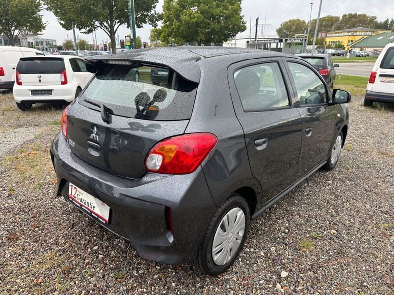 Gebraucht Mitsubishi Space Star Select 71 PS (52 kW) 2023 Grau Limousine