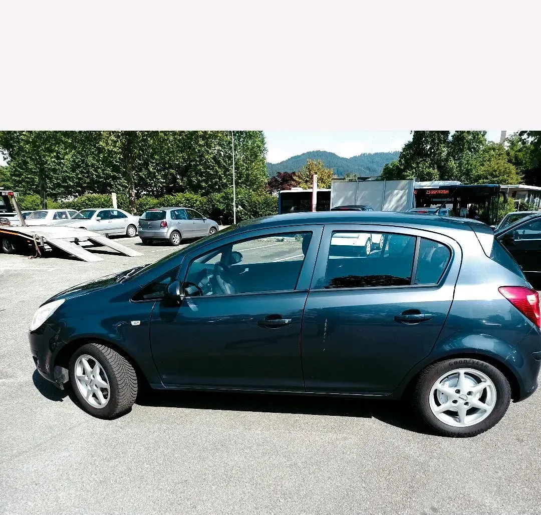 Gebraucht Opel Corsa 80 PS (58 kW) 2009 Blau Kleinwagen