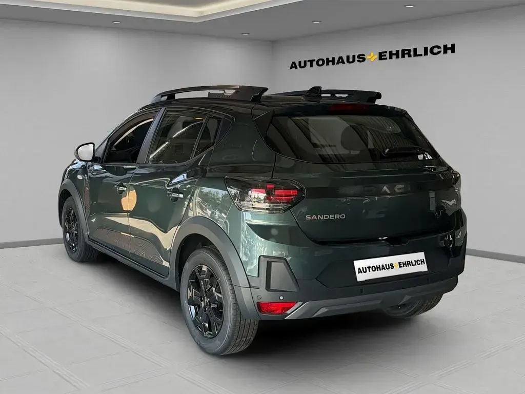 Neu Dacia Sandero Extreme 122 PS (89 kW) 2026 Grün Limousine