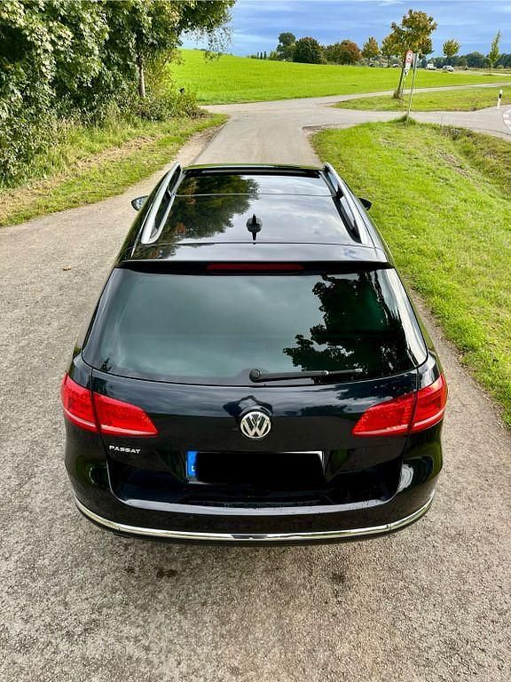 Gebraucht VW Passat Highline 170 PS (125 kW) 2012 Schwarz Kombi