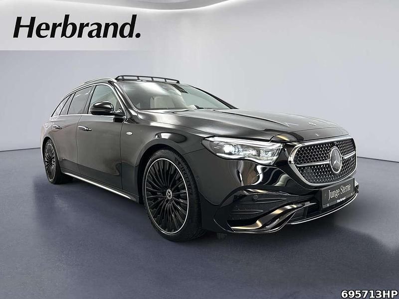 Gebraucht Mercedes E300 AMG 313 PS (230 kW) 2025 Unilack schwarz Kombi
