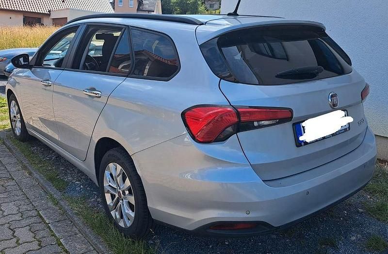 Gebraucht Fiat Tipo 120 PS (88 kW) 2016 Silber Kombi
