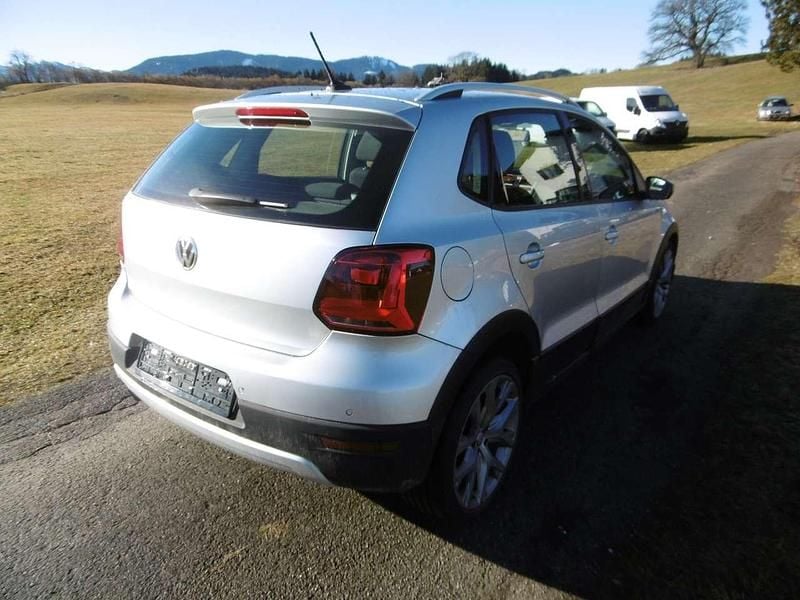 Gebraucht VW Polo Cross 90 PS (66 kW) 2017 Reflexsilber metallic Kleinwagen