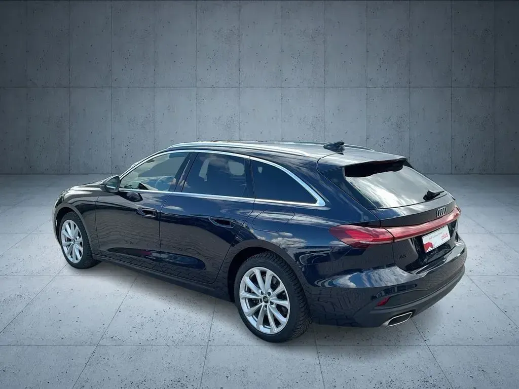 Gebraucht Audi A5 Sport 299 PS (219 kW) 2025 Firmamentblau metallic Kombi