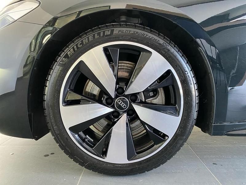 Second-hand Audi A5 S-Line 299 CP (219 kW) 2025 Negru Break