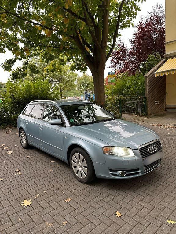 Blau Gebraucht 2005 Audi A4 Kombi | 1.999 € (Superpreis) - Bild 1/4