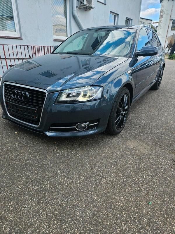 Grau Gebraucht 2012 Audi A3 Kleinwagen | 6.000 € (Superpreis) - Bild 1/4