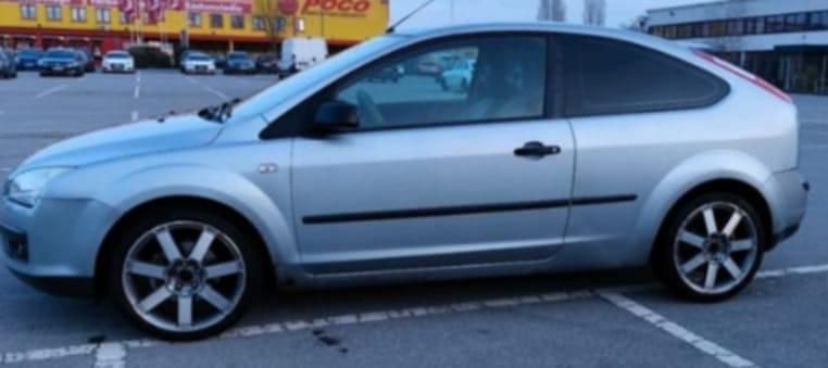 Gebraucht Ford Focus 100 PS (73 kW) 2005 Grau Coupé