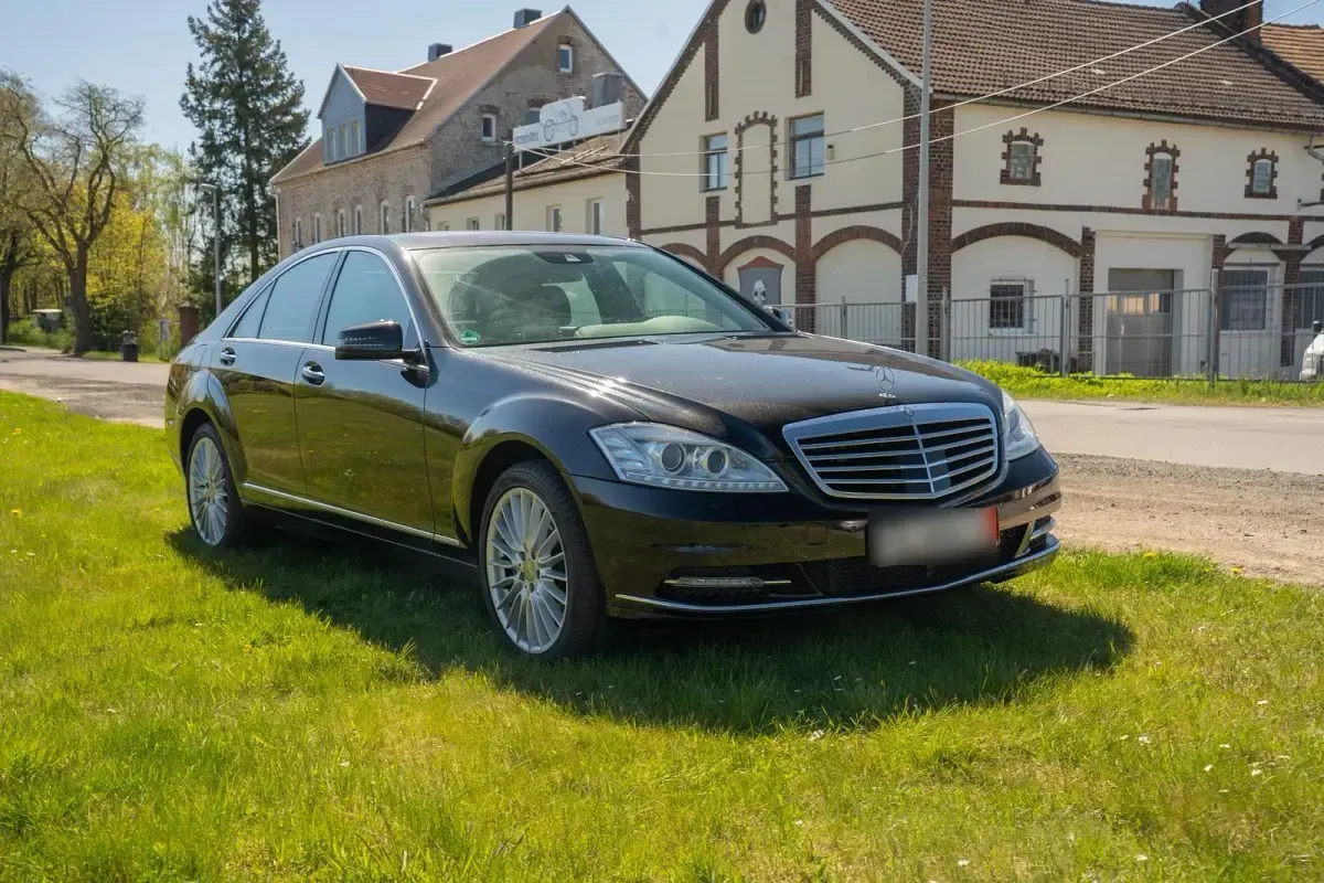 Gebraucht Mercedes S350 258 PS (189 kW) 2013 Schwarz Limousine
