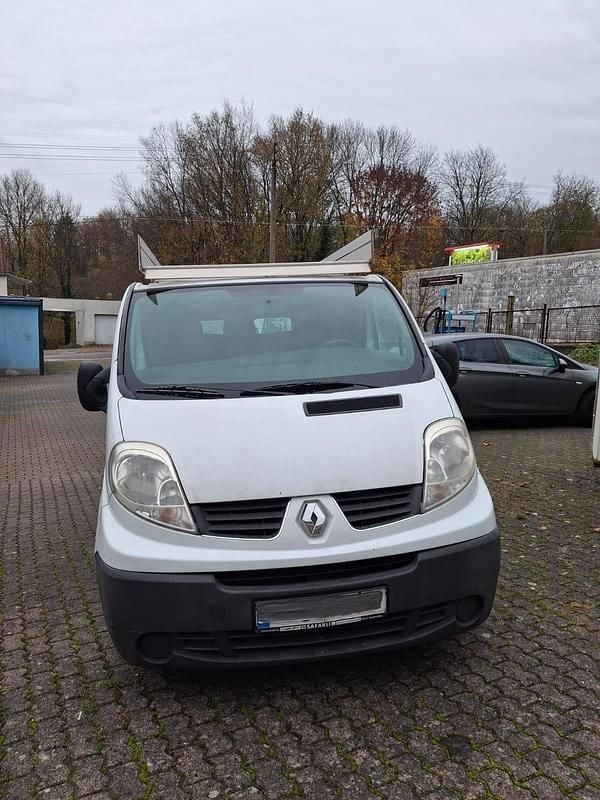 Gebraucht Renault Traffic 114 PS (83 kW) 2007 Weiß Van / Kleinbus