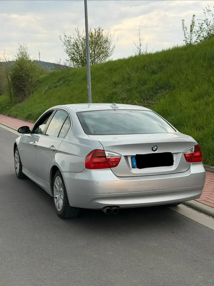 Używany BMW 325 218 KM (160 kW) 2006 Srebrny Sedan/Limuzyna