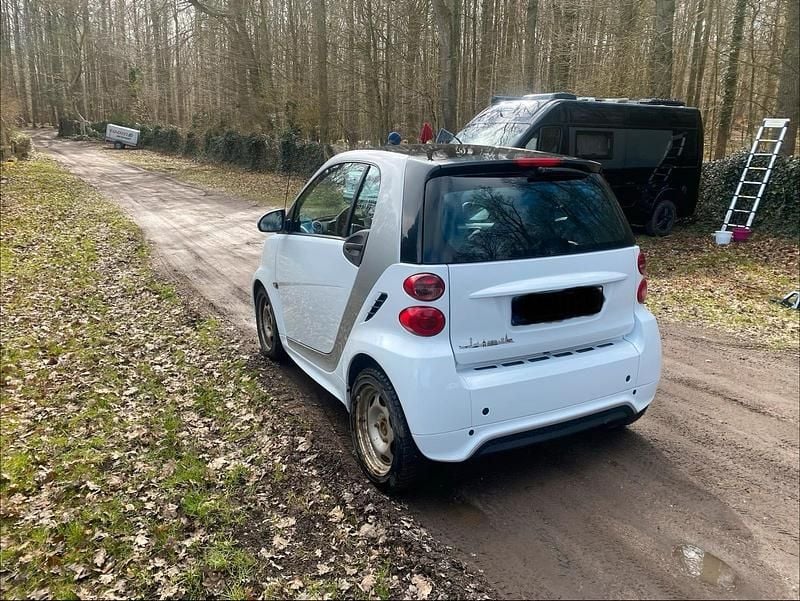 Gebraucht Smart ForTwo Coupé 71 PS (52 kW) 2012 Weiß Coupé