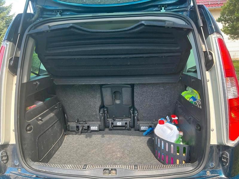 Gebraucht Skoda Roomster 77 PS (56 kW) 2012 Grün Van / Kleinbus