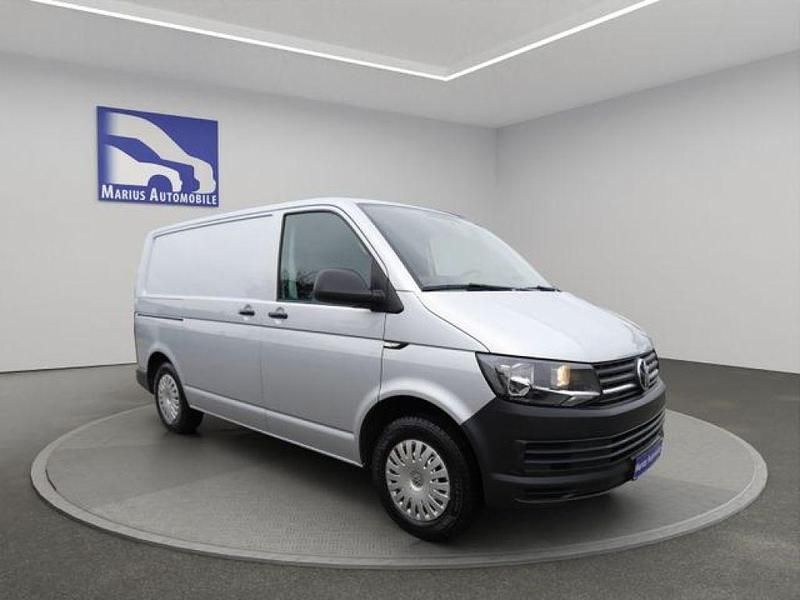 Gebraucht VW Transporter 150 PS (110 kW) 2020 Silber (metallic) Van