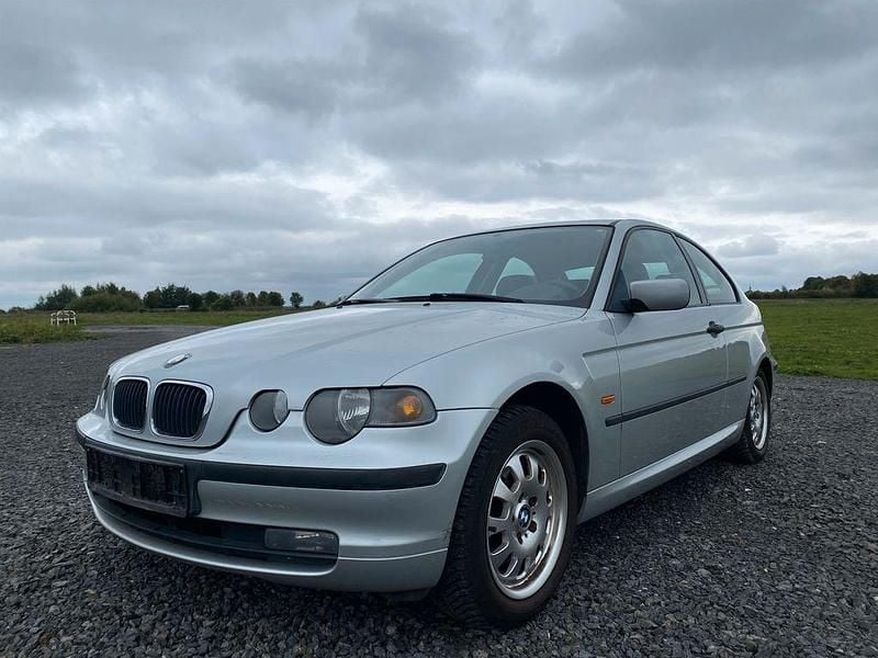 Silber Gebraucht 2004 BMW 316 Compact Kleinwagen | 1.450 € (Guter Preis) - Bild 1/4